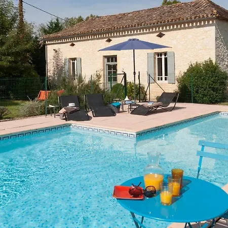 Catus Sleeps 5 Pool Wifi Catus (Dordogne)