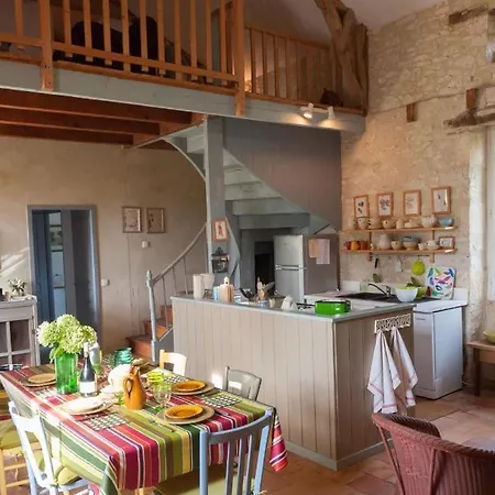 Catus Sleeps 5 Pool Wifi فيلة Catus (Dordogne)